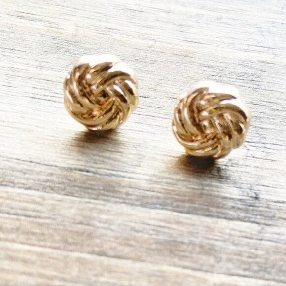 GOLD STATEMENT KNOT STUDS EARRINGS SET - Picture 1 of 5